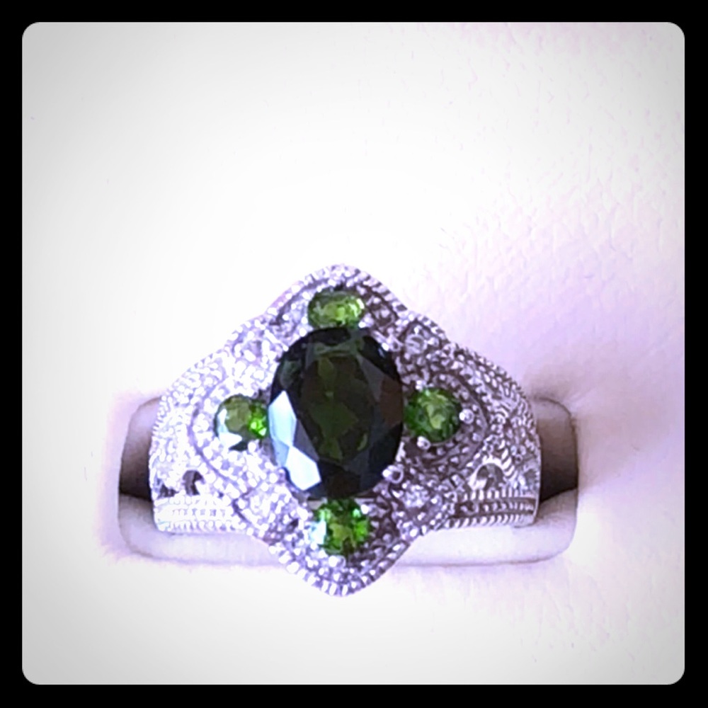 Green Russian Chrome Diopside Ring